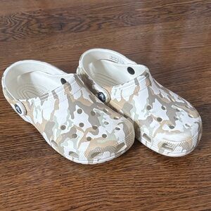 Crocs camo print